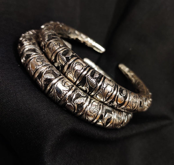 Chitai Bold Silver kada (Pair,Size 2.4)